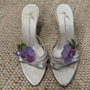 🍇 ARCHIVAL Giuseppe Zanotti Grape Jewel Satin Kitten Heels